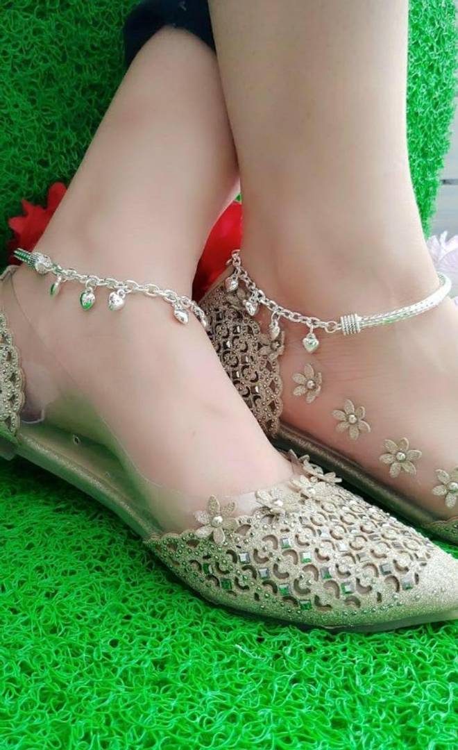 Trendy Beautiful Brass Silver Plated Anklets